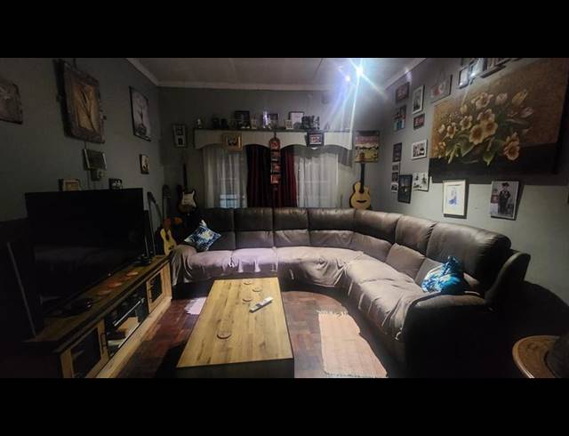 3 BEDROOM HOUSE FOR SALE IN RANDGATE